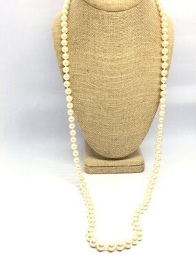 VINTAGE FAUX PEARL Necklace Long Strand Cream Beaded Wedding Classic 28"